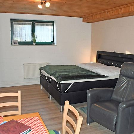 Ferienwohnung Zudar Auf Ruegen エクステリア 写真