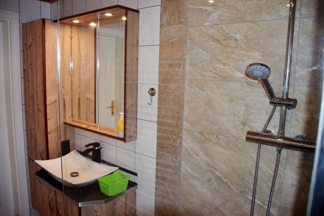 Ferienwohnung Zudar Auf Ruegen エクステリア 写真