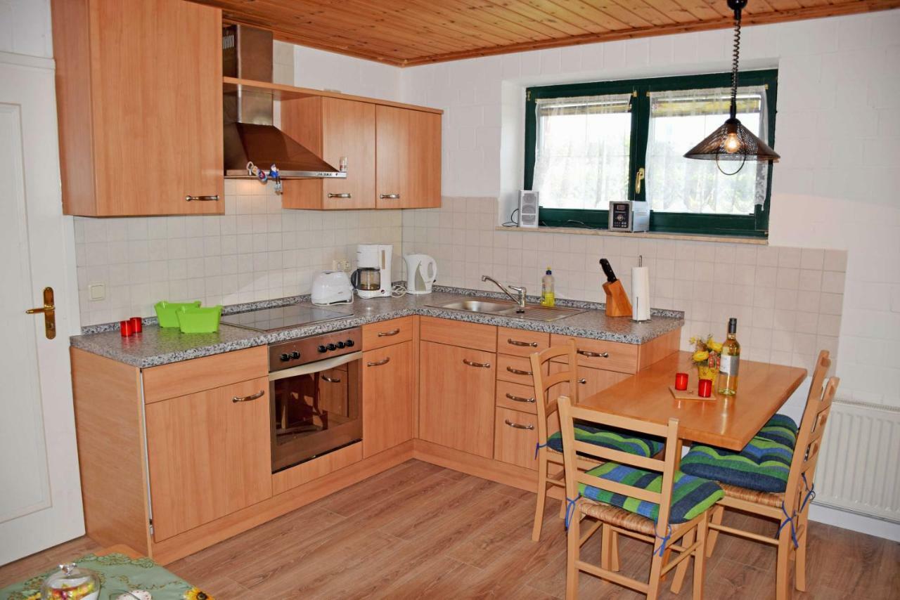 Ferienwohnung Zudar Auf Ruegen エクステリア 写真