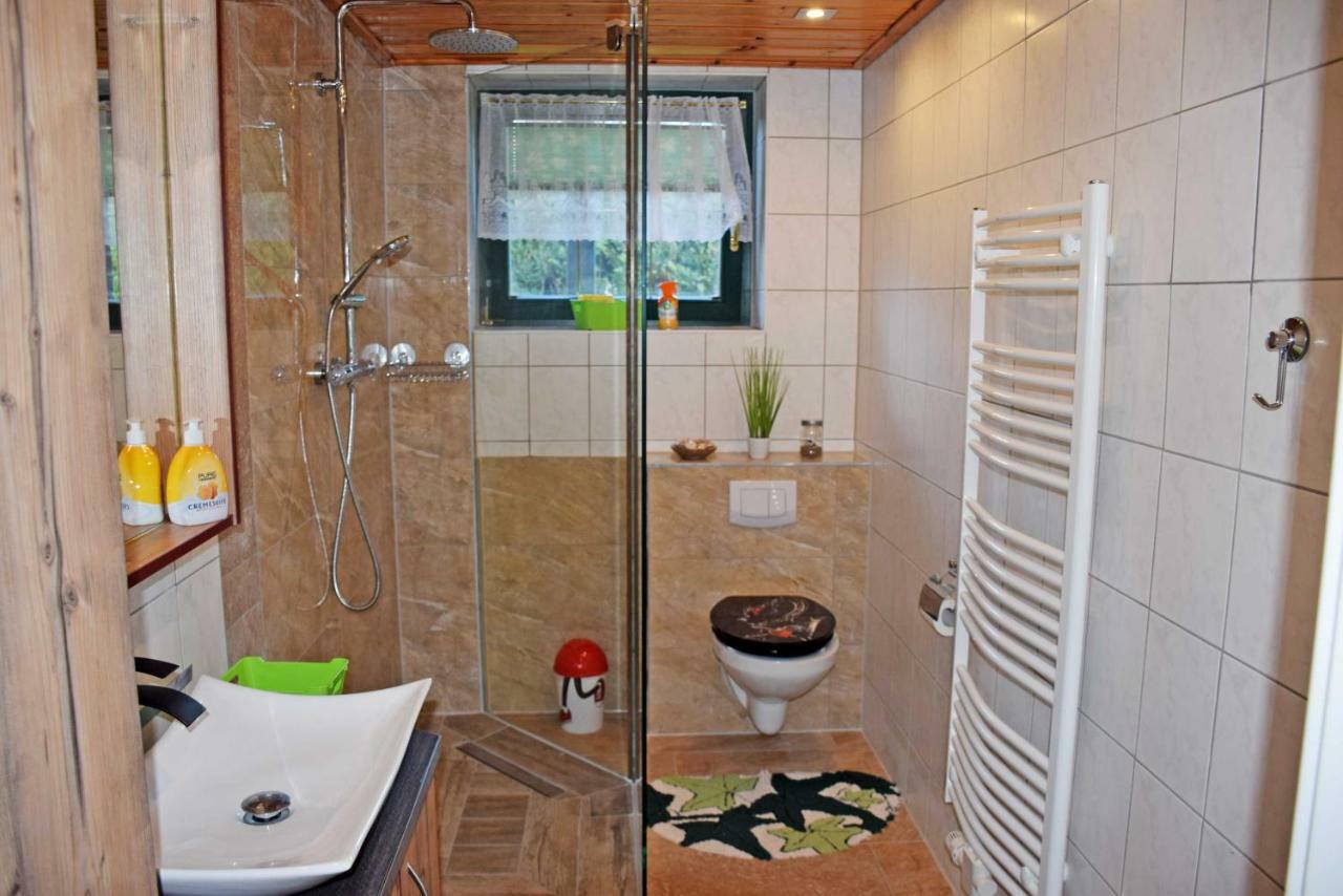 Ferienwohnung Zudar Auf Ruegen エクステリア 写真