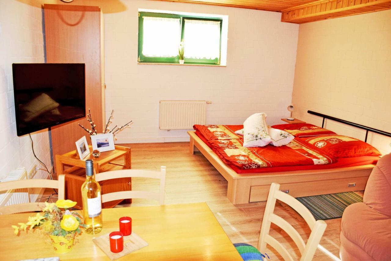 Ferienwohnung Zudar Auf Ruegen エクステリア 写真